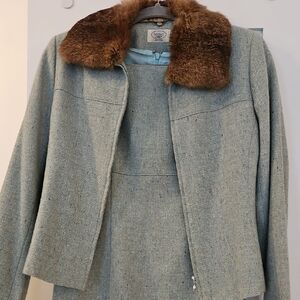 Elegant Women's Tweed Blazer with Faux Fur Collar